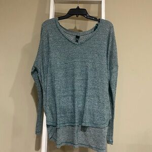 Wild Fable Women's V-Neck Sweater in Teal. Womens size M